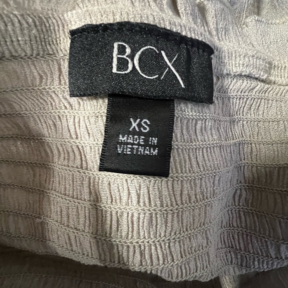 BCX beige Ruffled Blouse with Lace Trim - Picture 4 of 5
